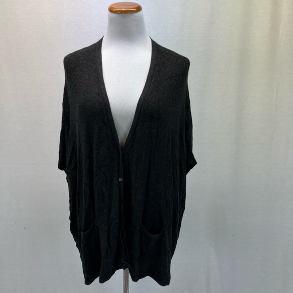 Eileen Fisher Gray Viscose Blend V Neck Oversized Poncho Style Cardigan Top XS - Picture 1 of 6